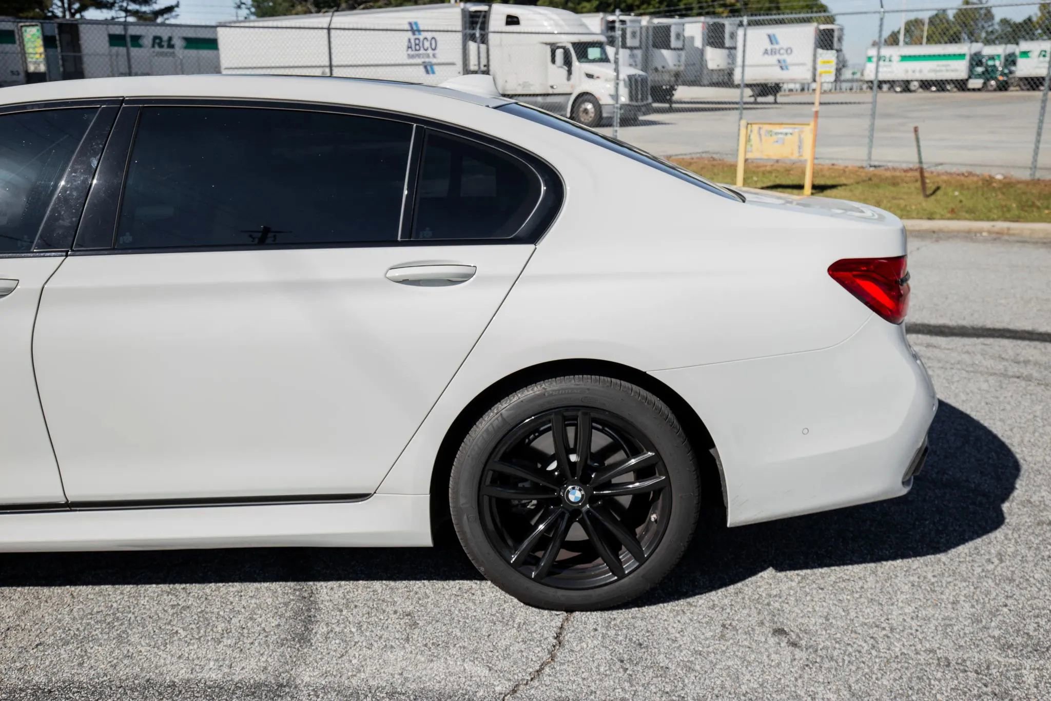 Used 2018 BMW 750i RWD image 4