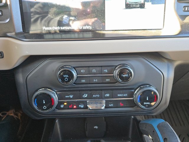 Used 2022 Ford Bronco Wildtrak image 13