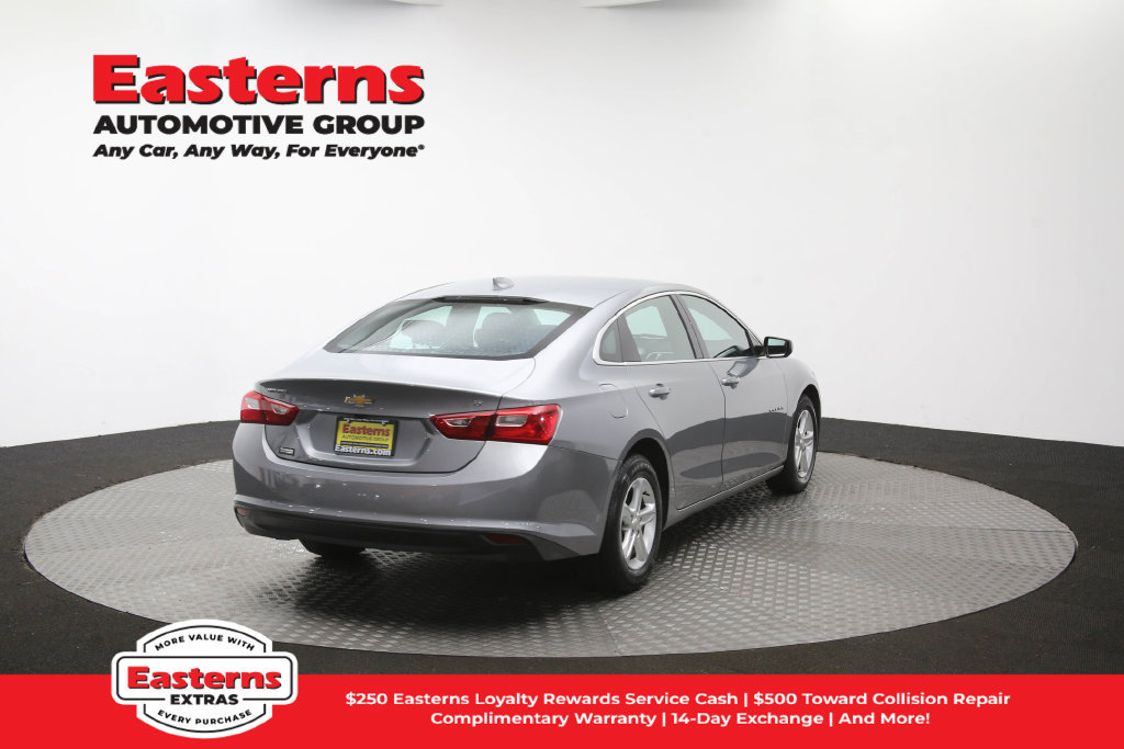 Used 2023 Chevrolet Malibu LT FWD image 40