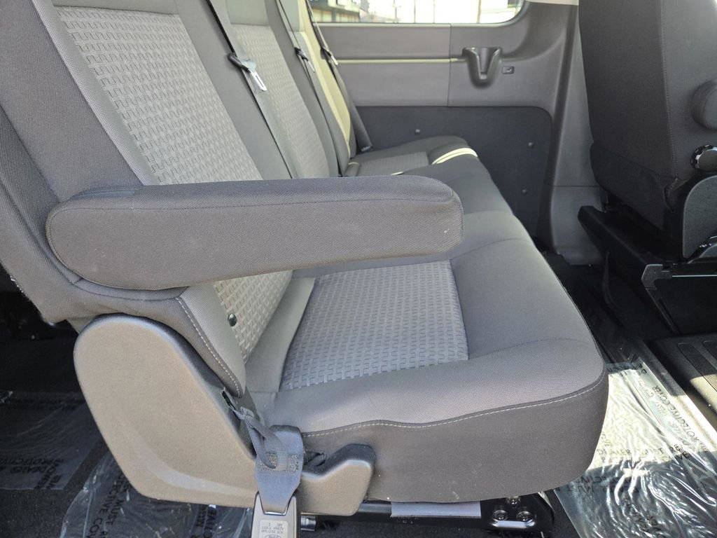 Used 2024 Ford Transit 350 XLT RWD image 22