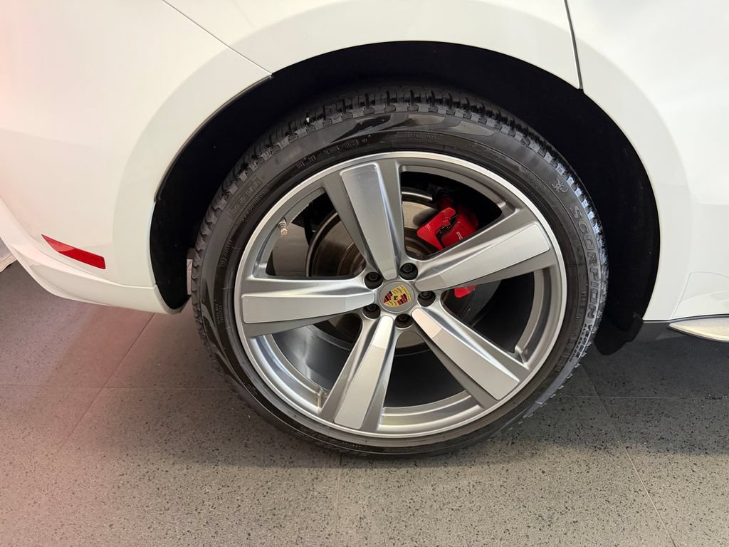 Certified 2023 Porsche Macan S AWD/4WD image 12