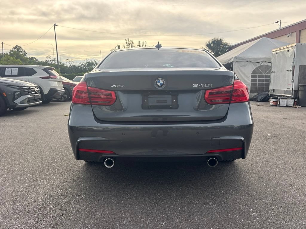 Used 2018 BMW 340i xDrive Sedan AWD/4WD image 4