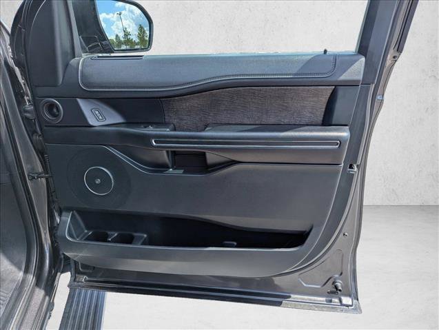 Used 2021 Ford Expedition Max Limited RWD image 27