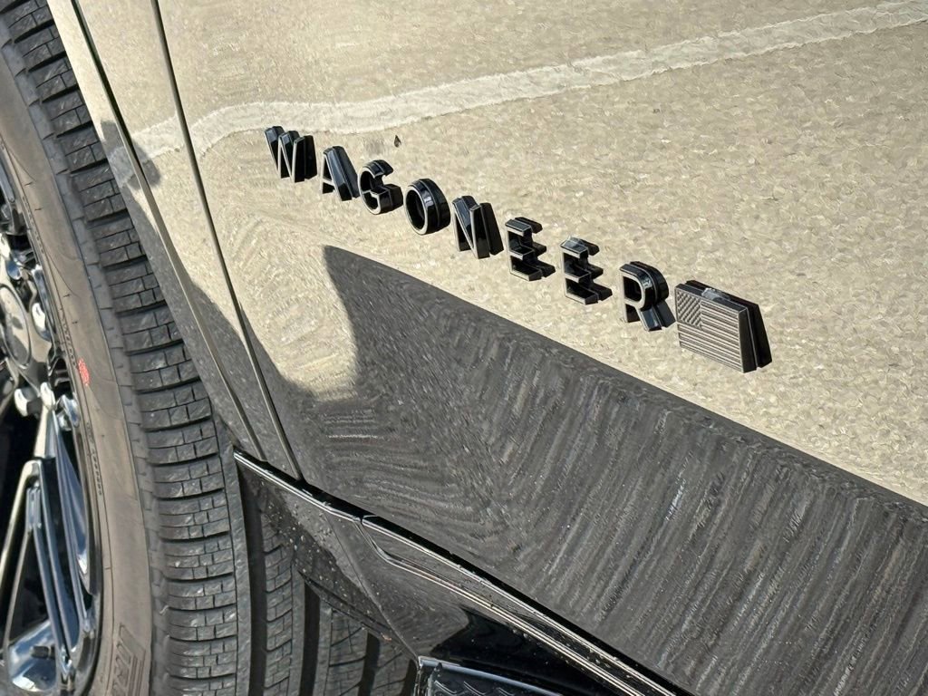 New 2025 Jeep Wagoneer L Series II w/ Premium Group I image 48