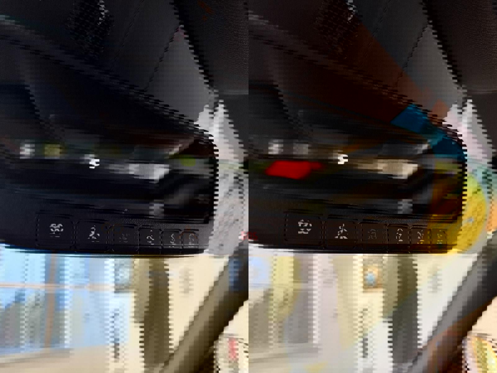 Used 2023 Genesis G70 2.0T w/ Sport Prestige Package image 21