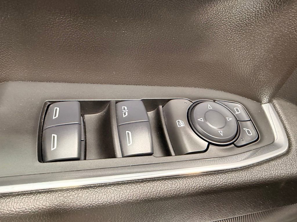 Used 2025 Chevrolet Silverado 1500 LT image 28
