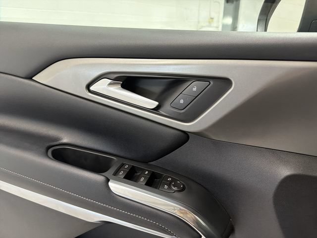 New 2026 Chevrolet Traverse LT w/ Driver Confidence Package FWD image 23