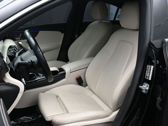 Used 2023 Mercedes-Benz CLA 250 4MATIC w/ Premium Package image 11