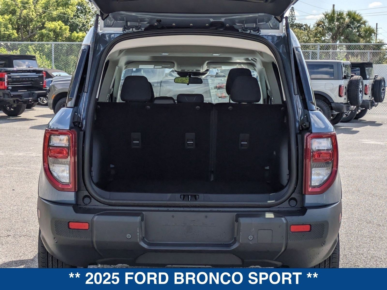 New 2025 Ford Bronco Sport Heritage w/ Convenience Package image 14