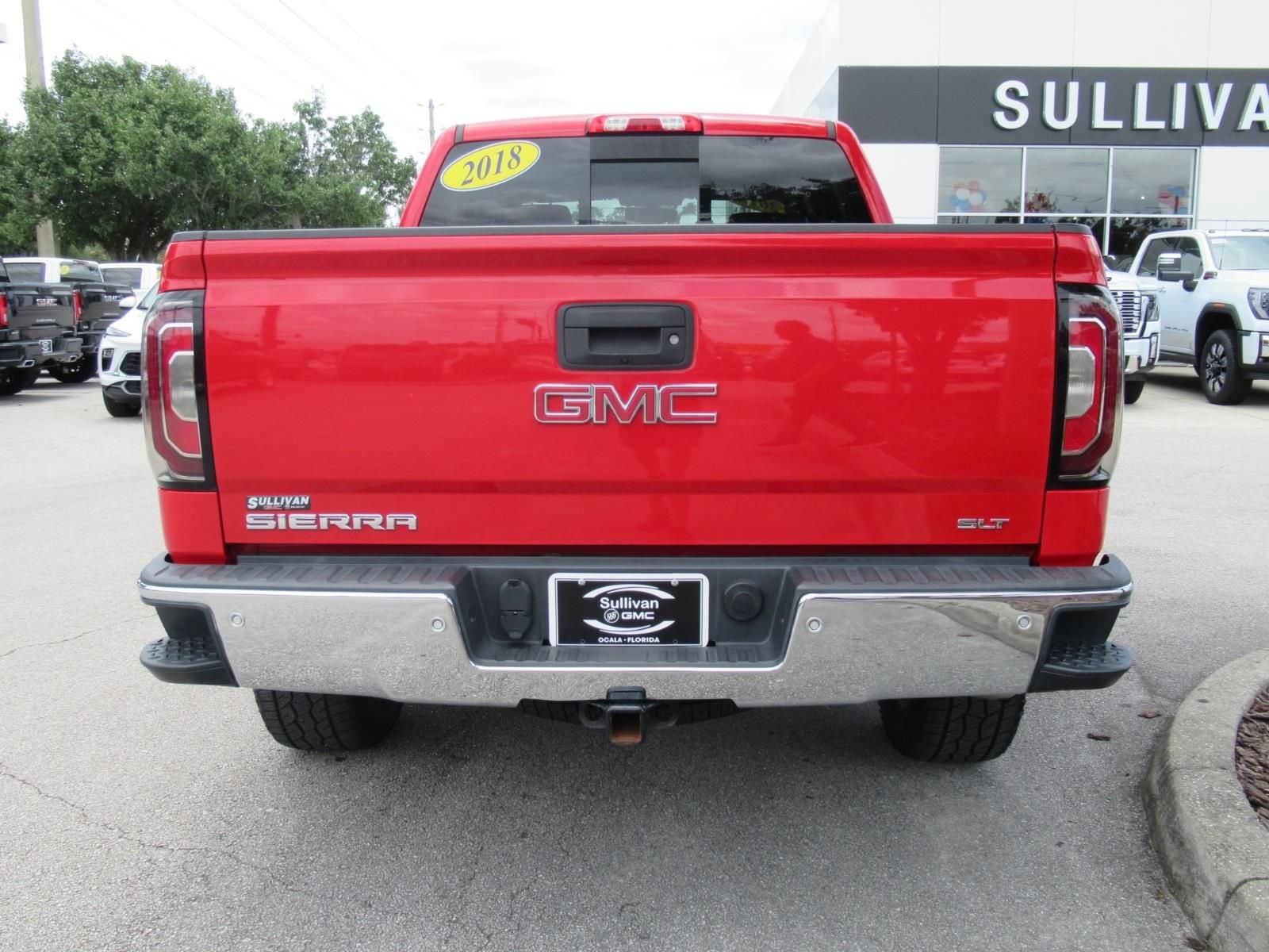 Used 2018 GMC Sierra 1500 SLT w/ SLT Premium Package AWD/4WD image 6