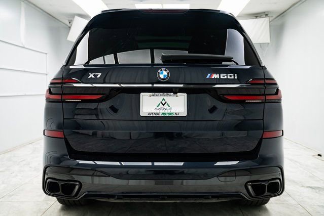 Used 2026 BMW X7 M60i image 8