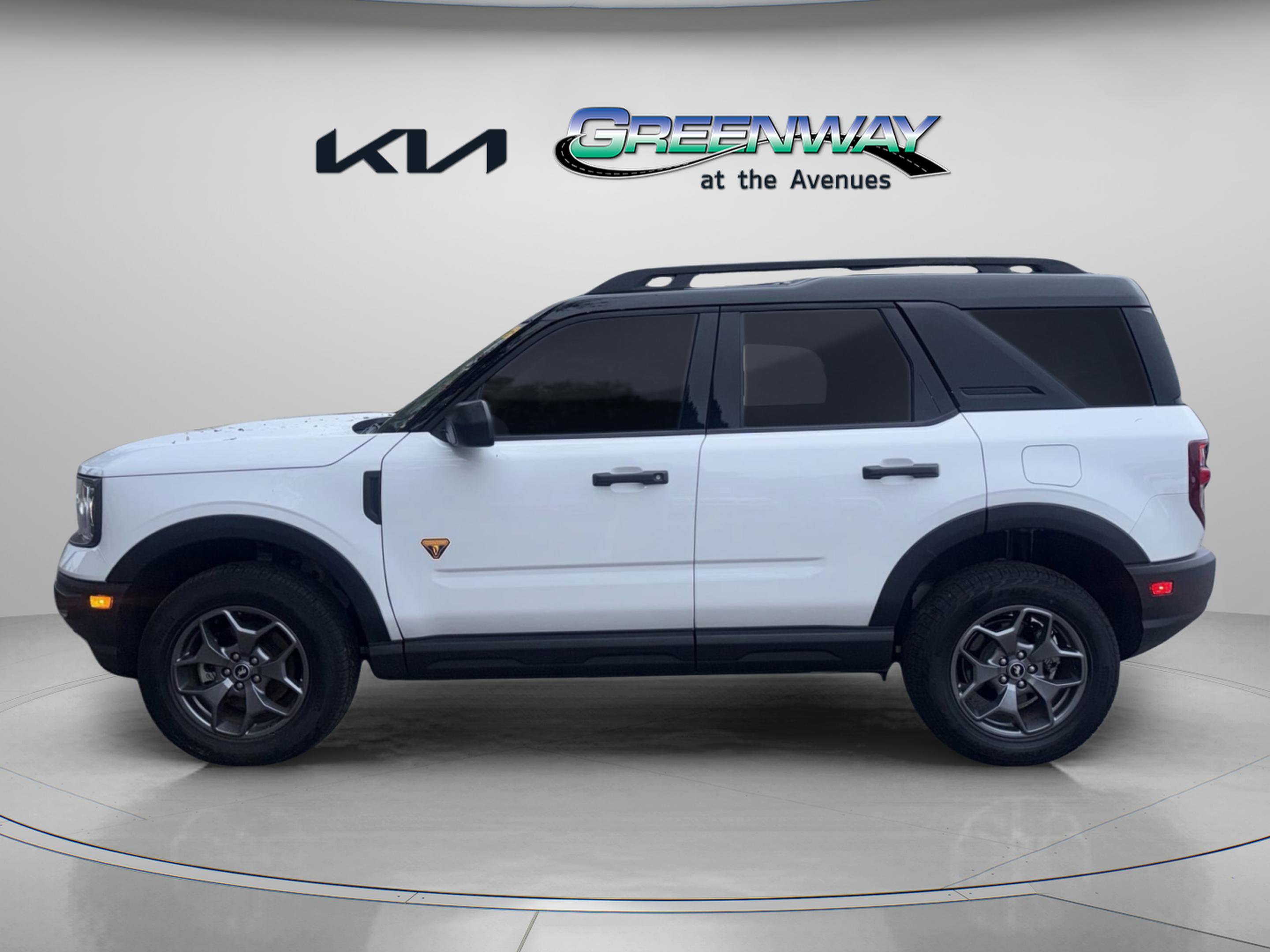 Used 2024 Ford Bronco Sport Badlands image 2