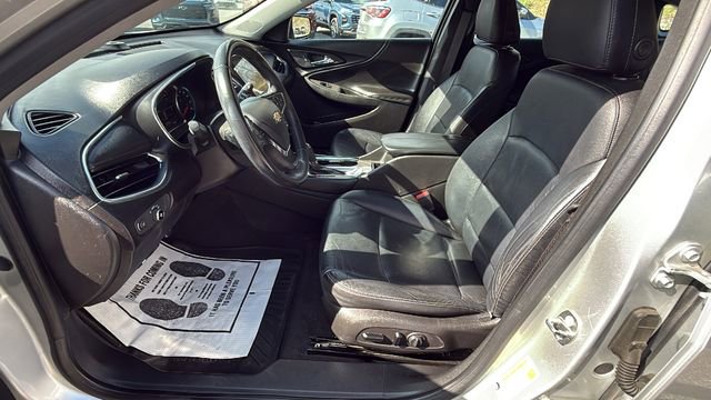 Used 2017 Chevrolet Malibu LT w/ Leather Package image 15