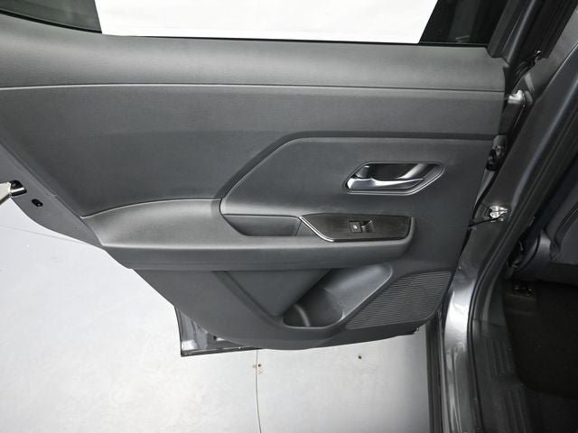 New 2026 Nissan Kicks SV w/ SV Premium Package AWD/4WD image 25