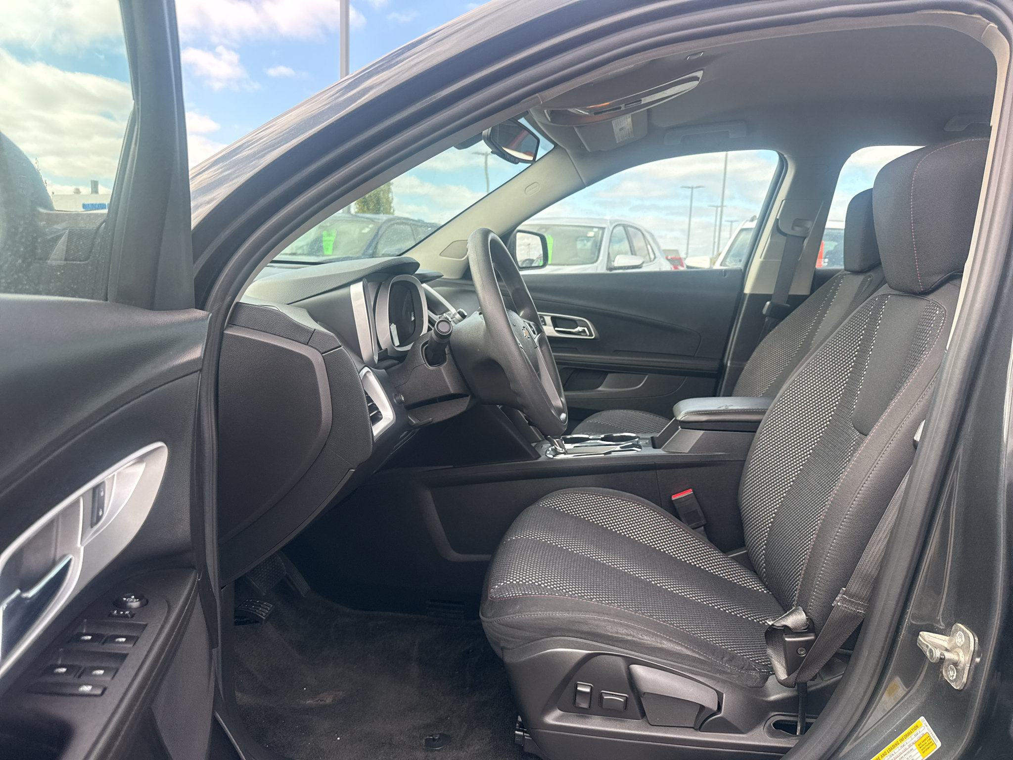 Certified 2017 Chevrolet Equinox LS AWD/4WD image 4