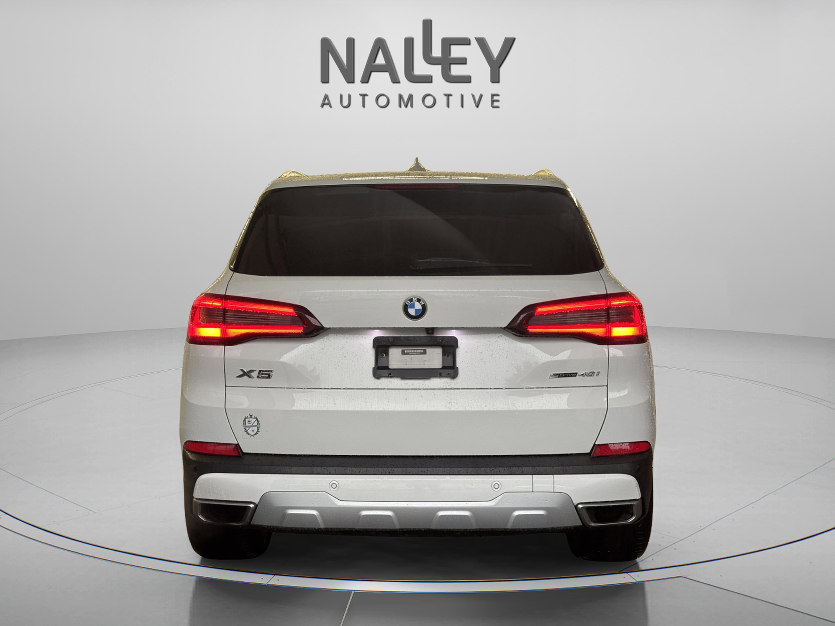 Used 2021 BMW X5 sDrive40i w/ Convenience Package image 3