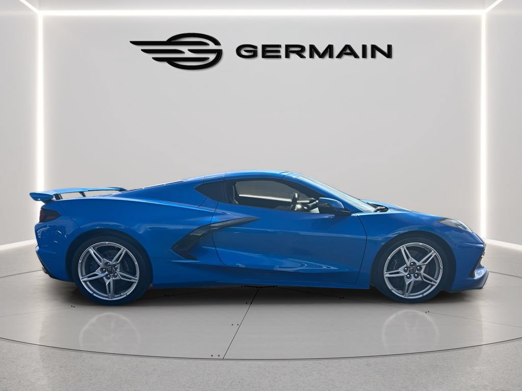 Used 2025 Chevrolet Corvette Stingray Preferred Cpe w/ Z51 Performance Package RWD image 9