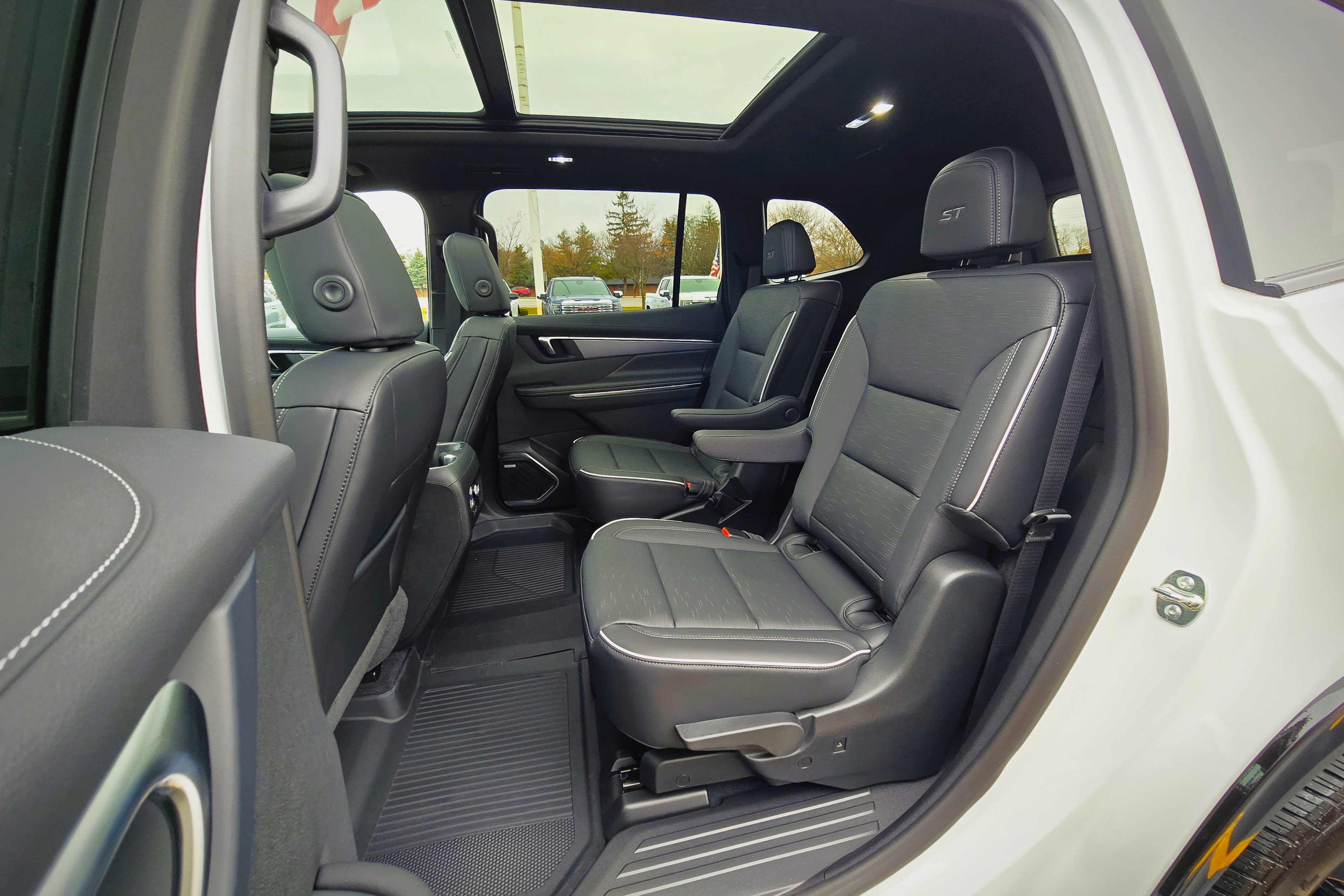 New 2026 Buick Enclave Sport Touring w/ Super Cruise Package image 13