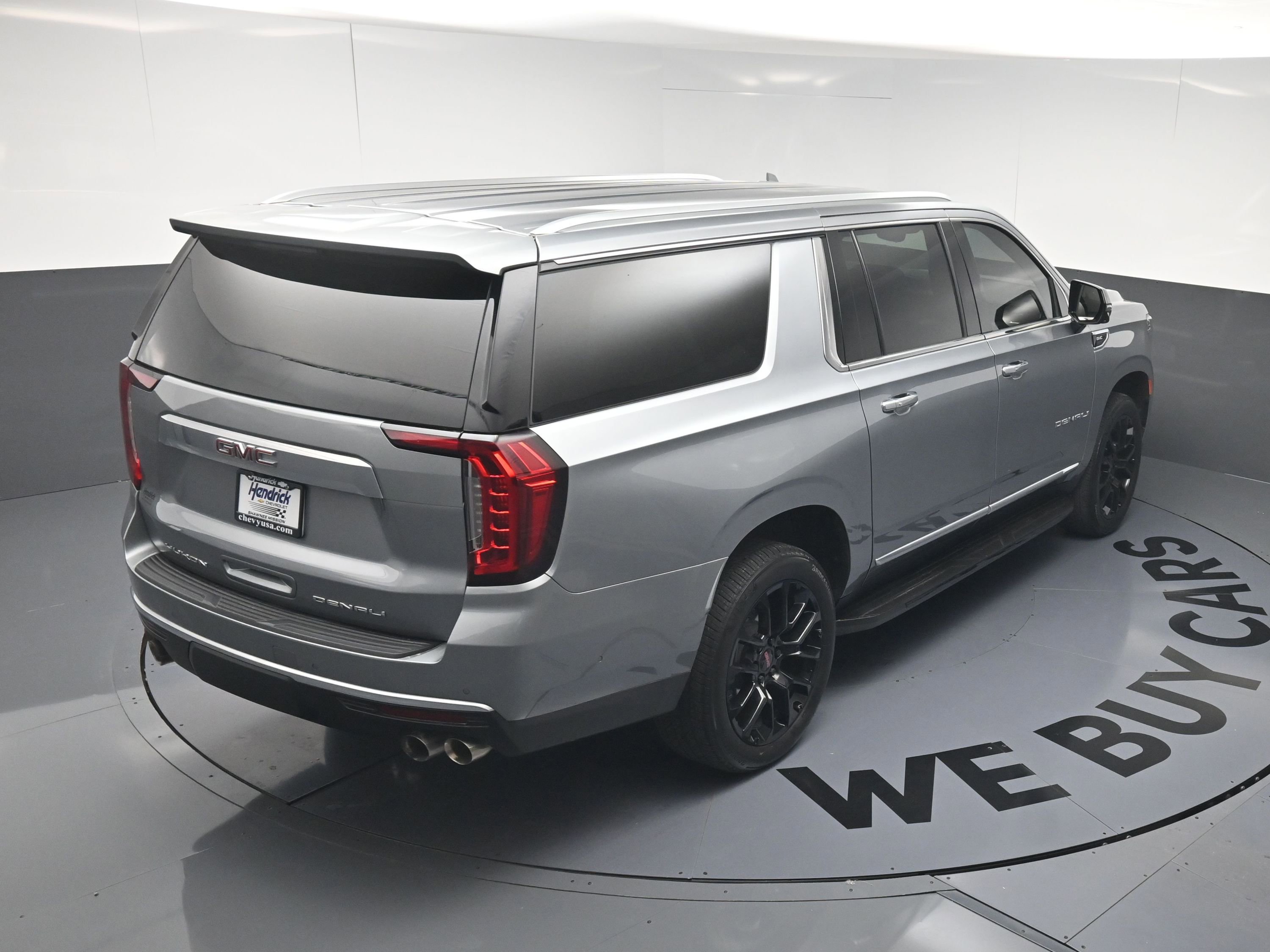 Used 2024 GMC Yukon XL Denali w/ Advanced Technology Package AWD/4WD image 35