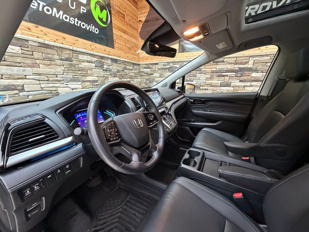 Used 2023 Honda Odyssey Touring image 10