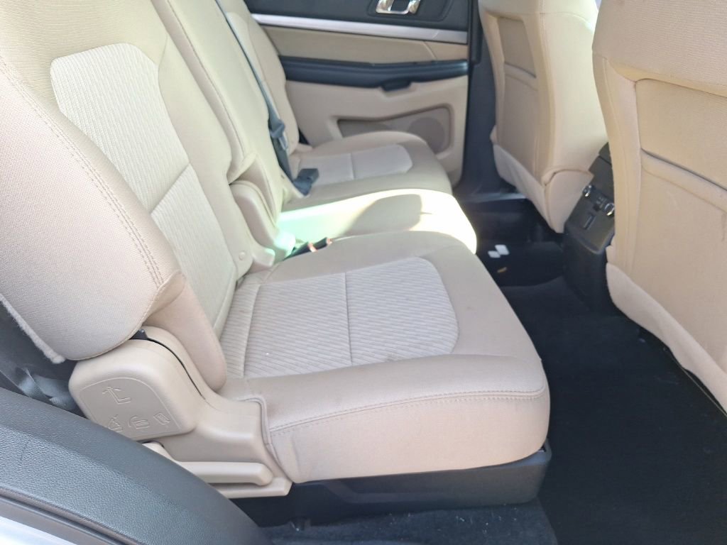 Used 2017 Ford Explorer Base image 21