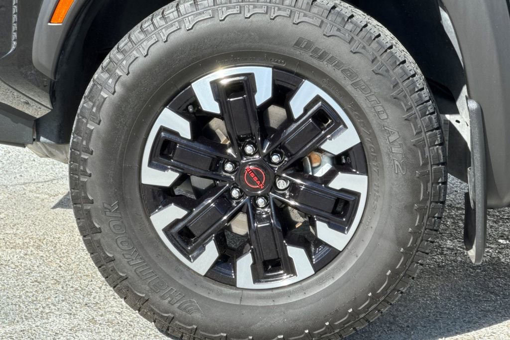 Used 2024 Nissan Frontier PRO-4X w/ Off-Road Protection Package image 25