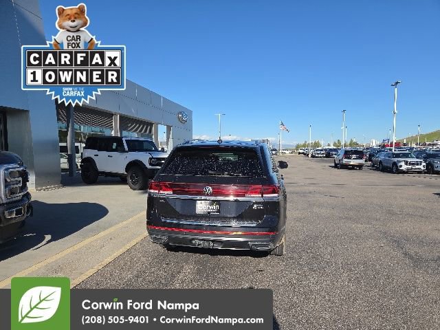 Used 2024 Volkswagen Atlas SEL AWD/4WD image 8