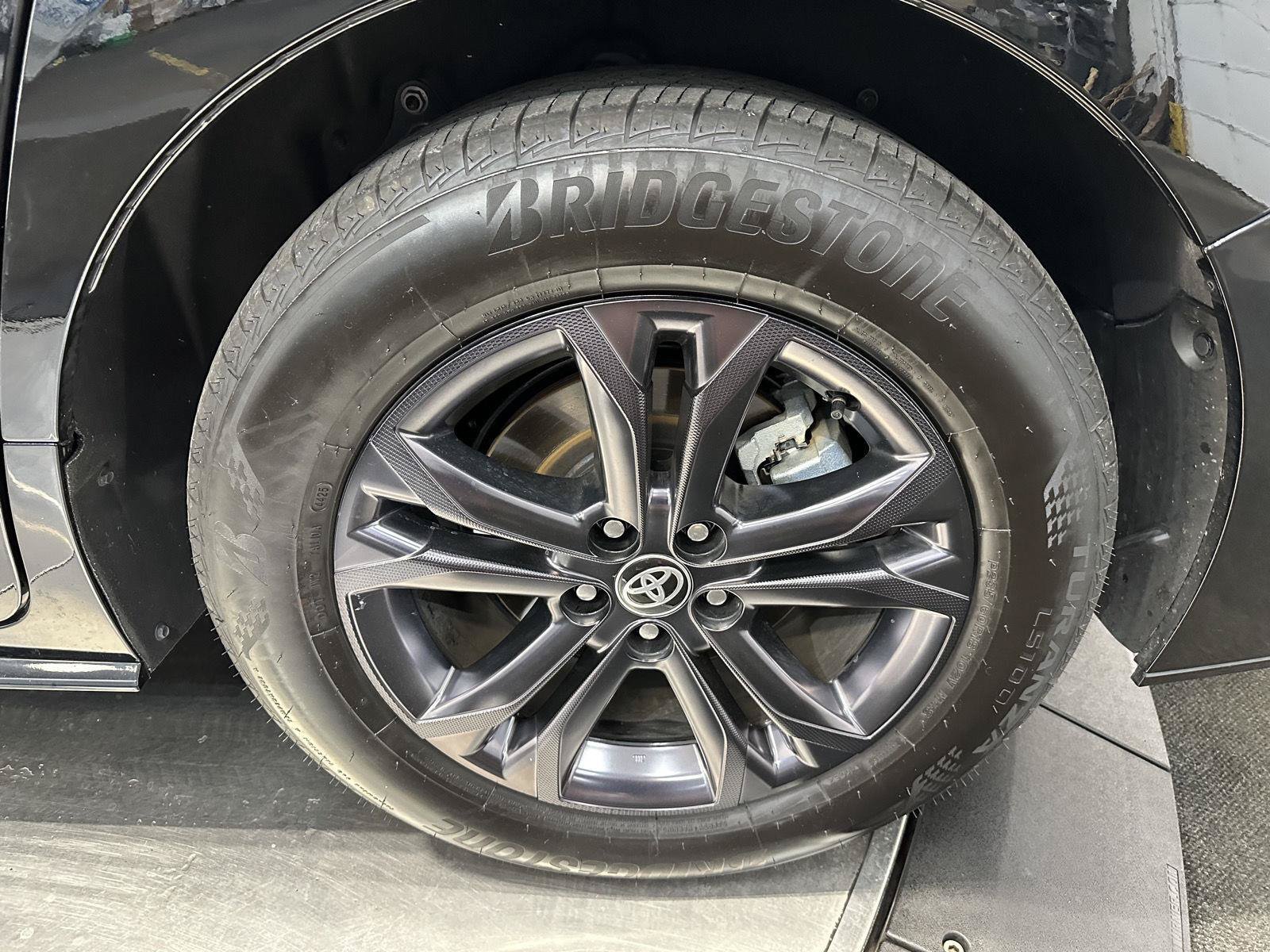 Used 2026 Toyota Sienna XSE AWD/4WD image 10