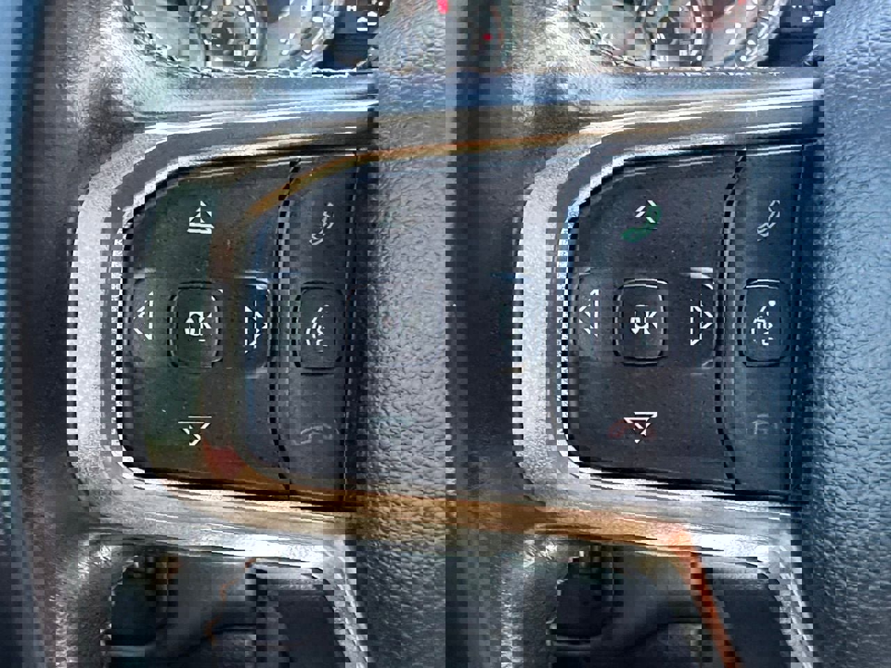 Used 2022 RAM 1500 Limited w/ Off Road Group image 27