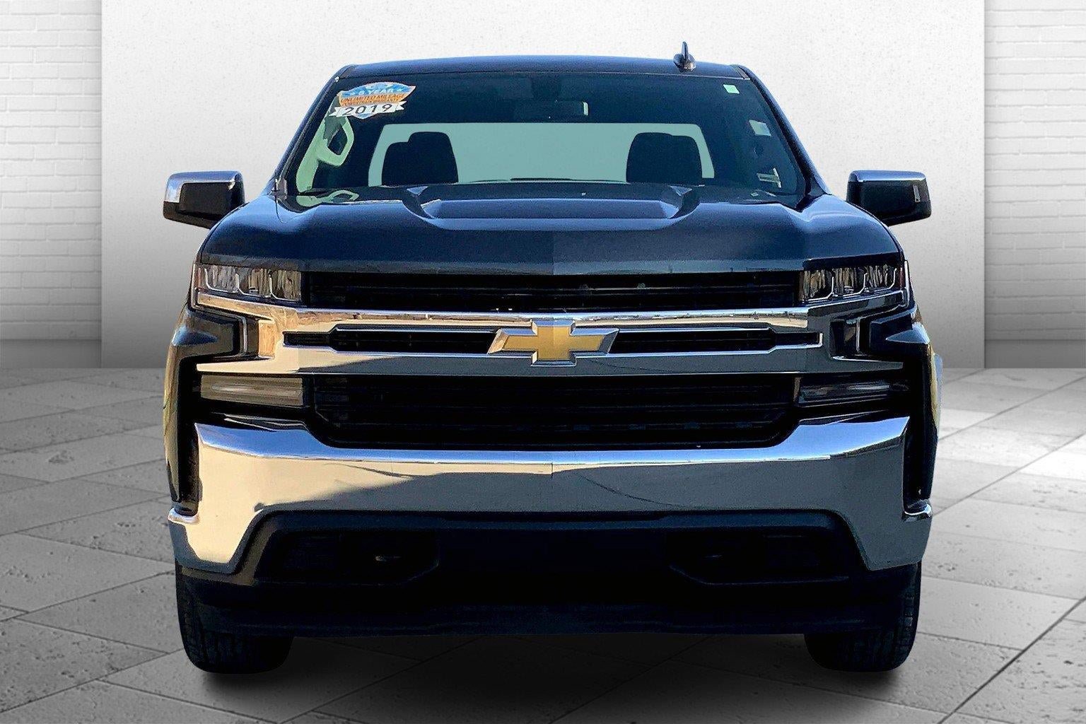 Used 2019 Chevrolet Silverado 1500 LT w/ All-Star Edition AWD/4WD image 2