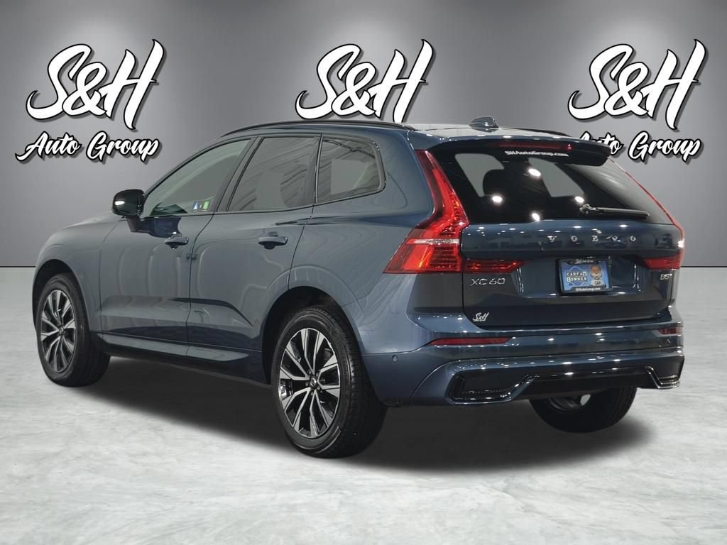 Used 2023 Volvo XC60 B5 Plus AWD/4WD image 17