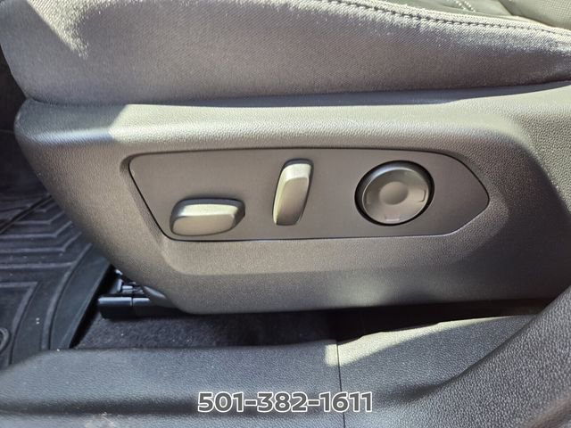 Used 2021 Buick Envision Essence w/ Sport Touring Package FWD image 19