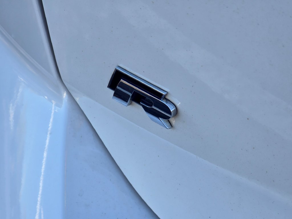 Used 2018 Volkswagen Golf R 4-Door AWD/4WD image 10