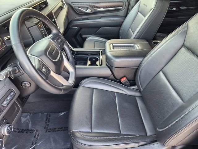 Used 2024 GMC Yukon Denali image 4