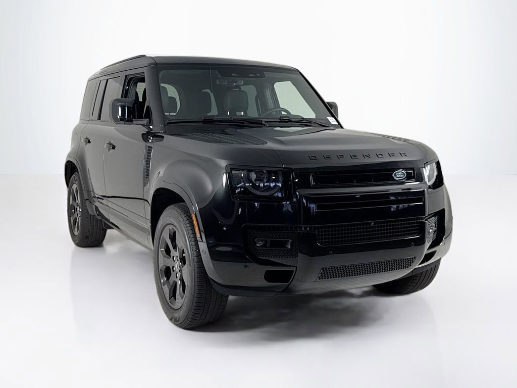 Used 2025 Land Rover Defender 110 X-Dynamic SE image 7