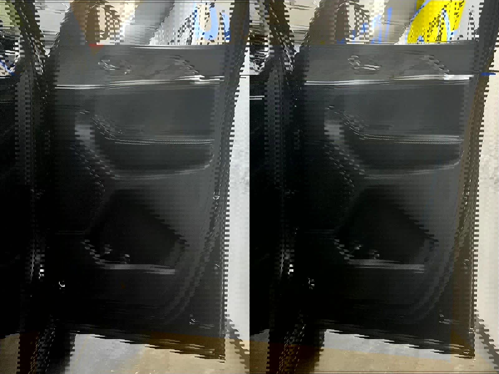 Used 2024 Jeep Grand Cherokee Limited image 12