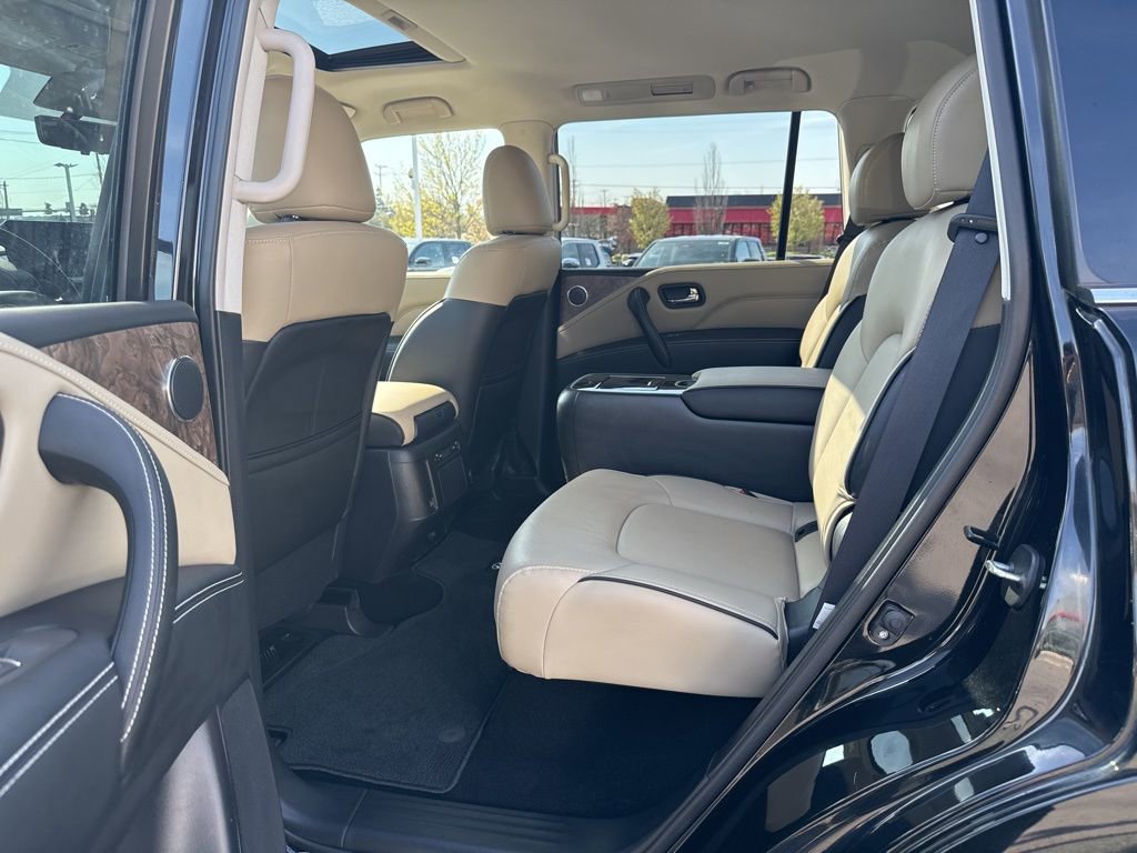 Used 2024 INFINITI QX80 Premium Select w/ Cargo Package image 10