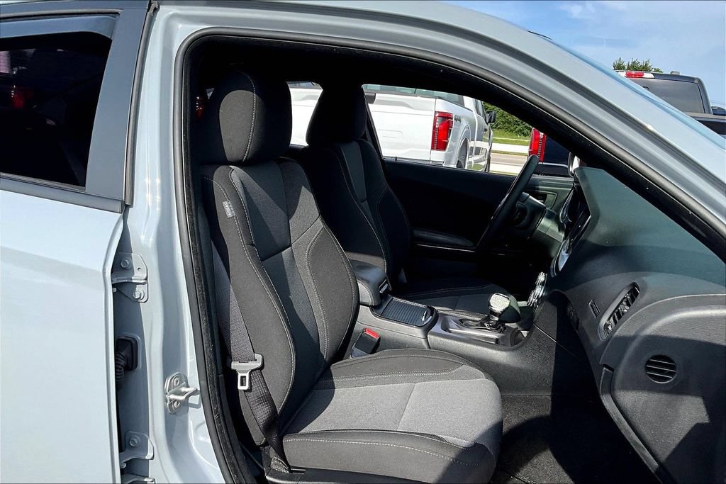 Used 2021 Dodge Charger SXT w/ Blacktop Package RWD image 7
