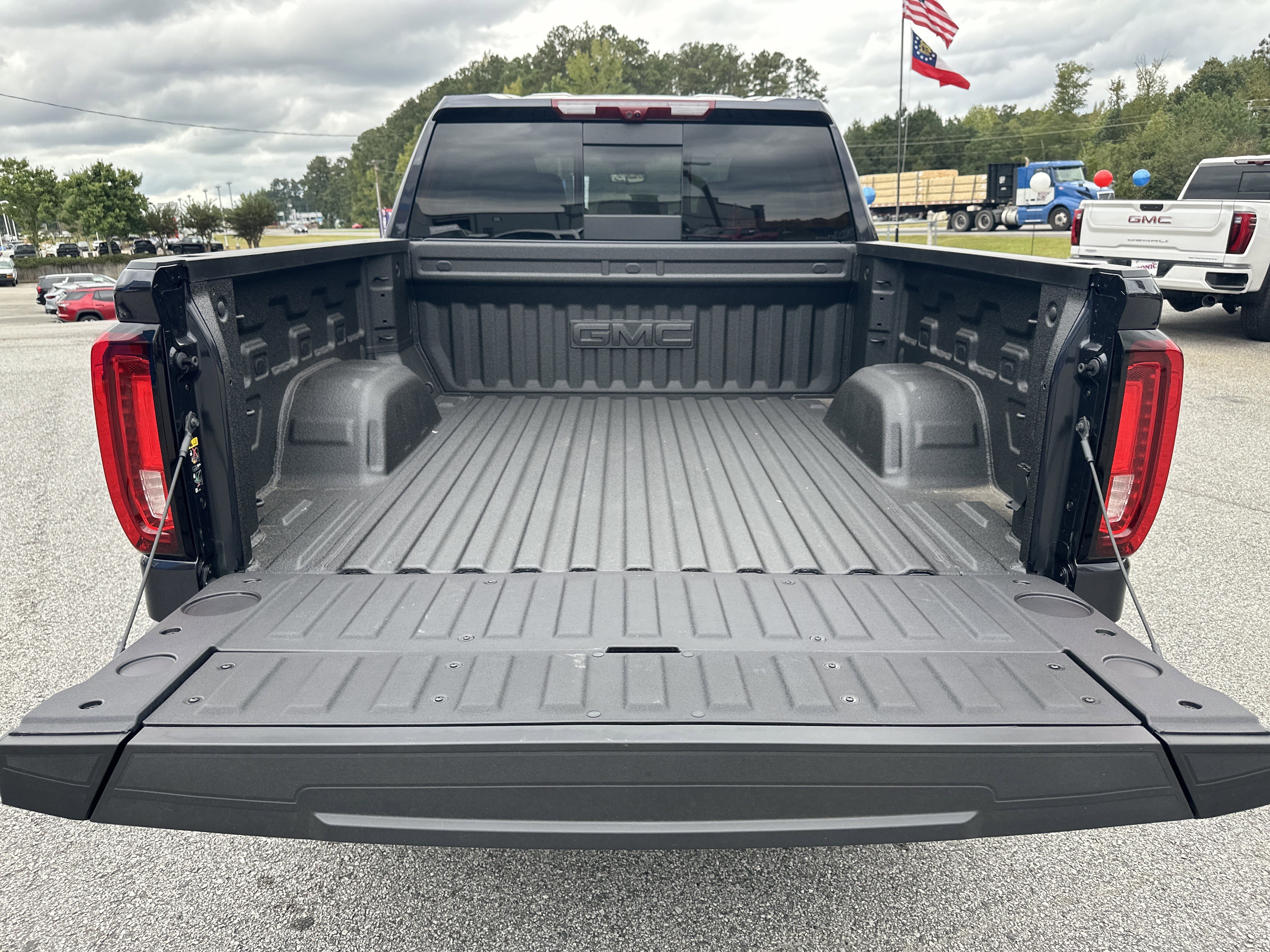 New 2026 GMC Sierra 1500 Denali w/ Technology Package image 18