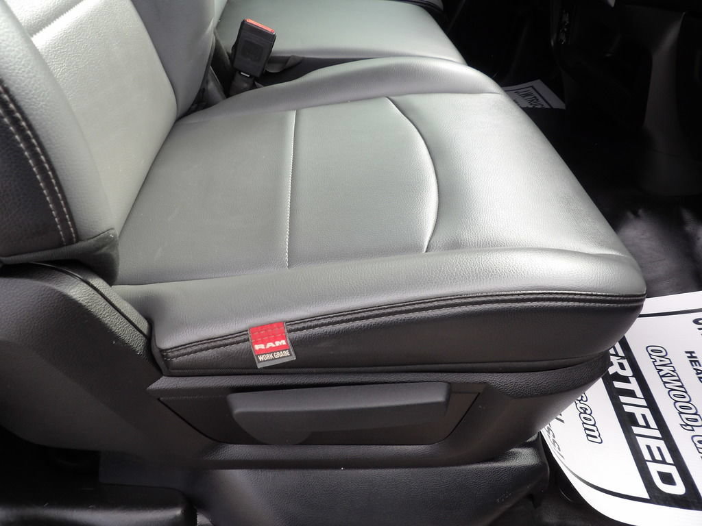 Used 2022 RAM 2500 Tradesman RWD image 32