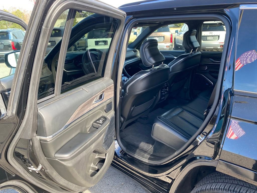 Used 2022 Jeep Grand Cherokee Overland image 29