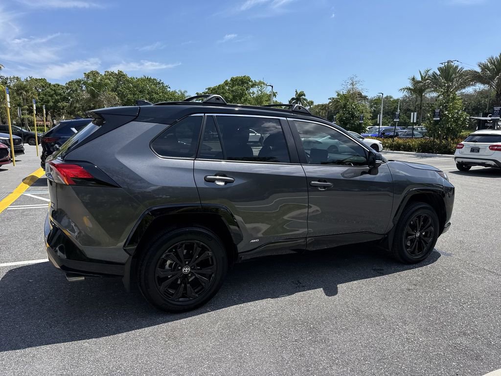 Used 2025 Toyota RAV4 XSE w/ Weather Package AWD/4WD image 4