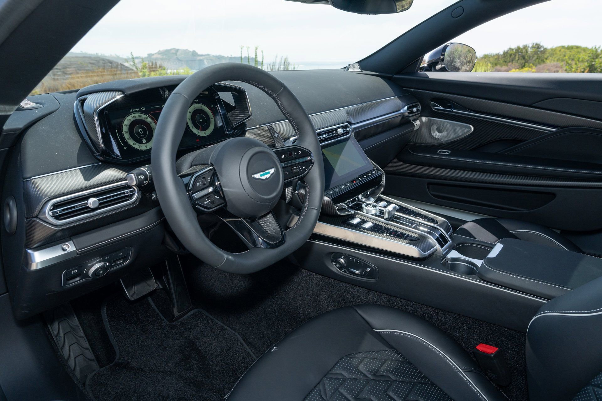 Used 2026 Aston Martin Vanquish RWD image 14