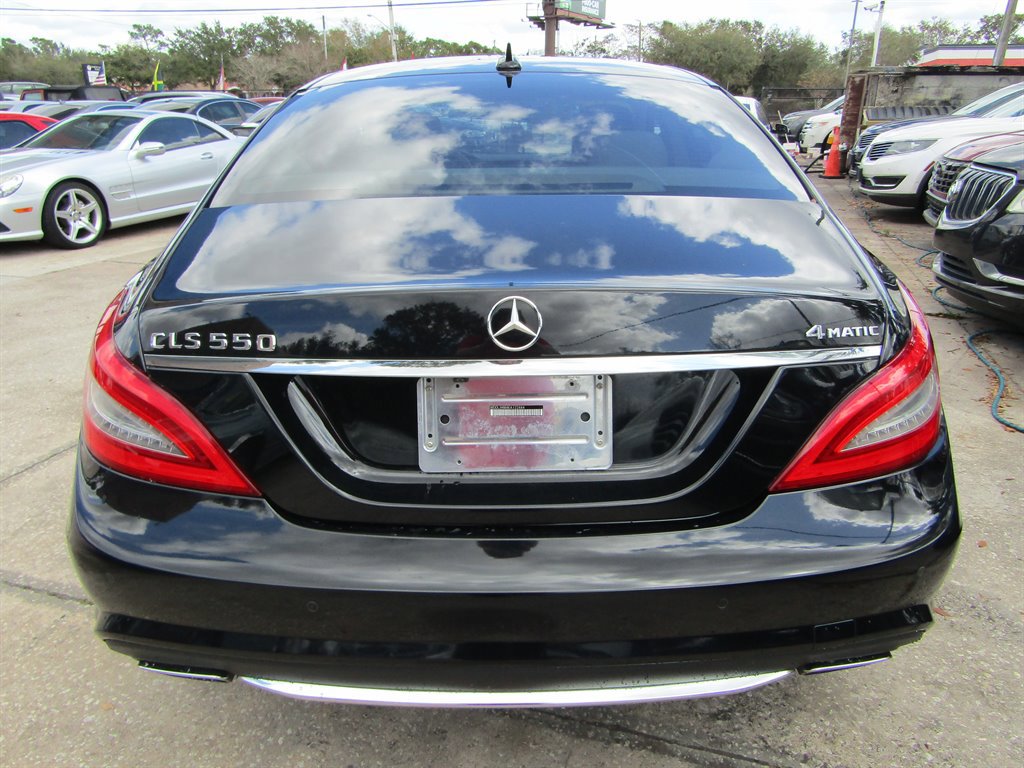 Used 2014 Mercedes-Benz CLS 550 4MATIC image 3