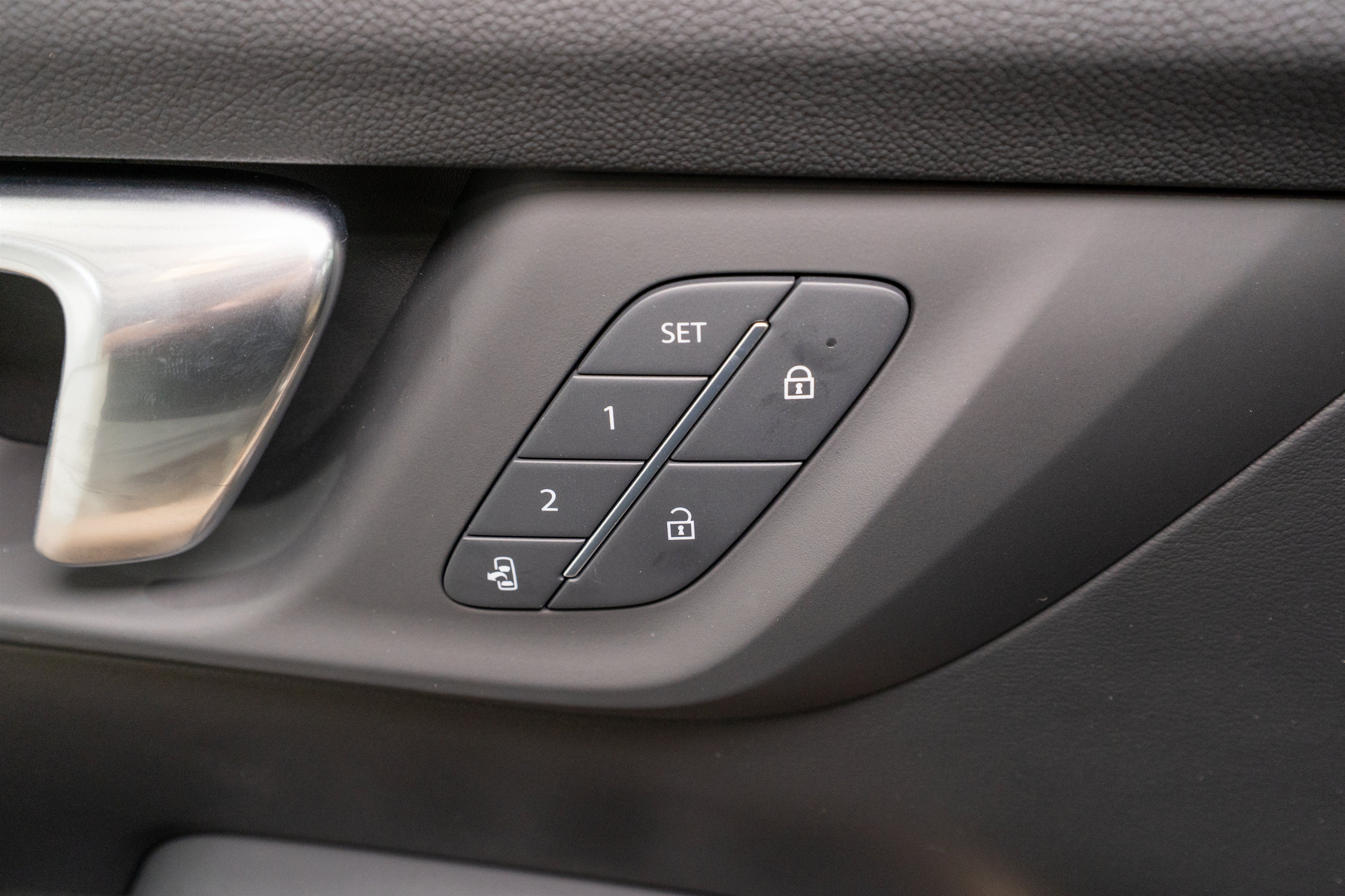 Used 2026 Buick Enclave Preferred w/ Power Package FWD image 14
