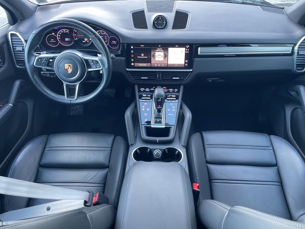 Certified 2023 Porsche Cayenne Platinum Edition image 25