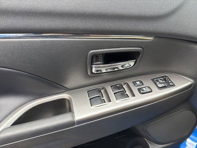 Used 2024 Mitsubishi Outlander Sport SE AWD/4WD image 23