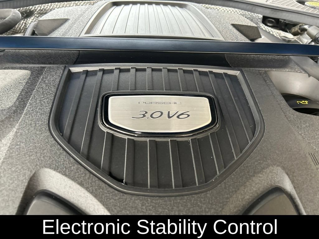 Used 2019 Porsche Panamera 4 AWD/4WD image 13