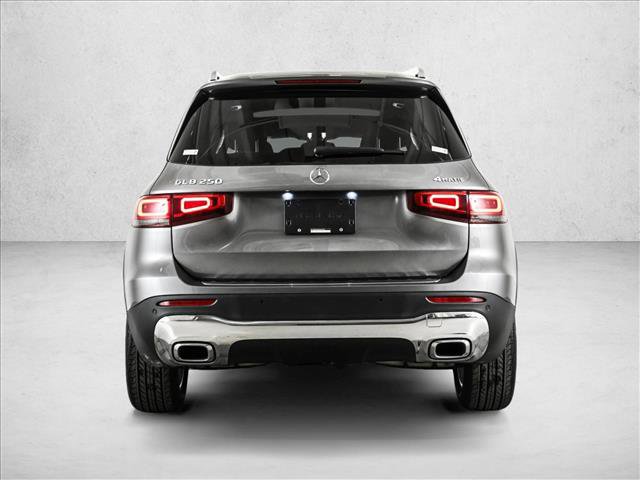 Used 2022 Mercedes-Benz GLB 250 4MATIC image 7