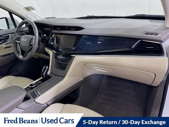 Used 2024 Cadillac XT6 Premium Luxury w/ Technology Package image 34